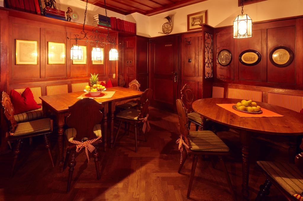 Hotel Waldhorn ヴァインガルテン エクステリア 写真